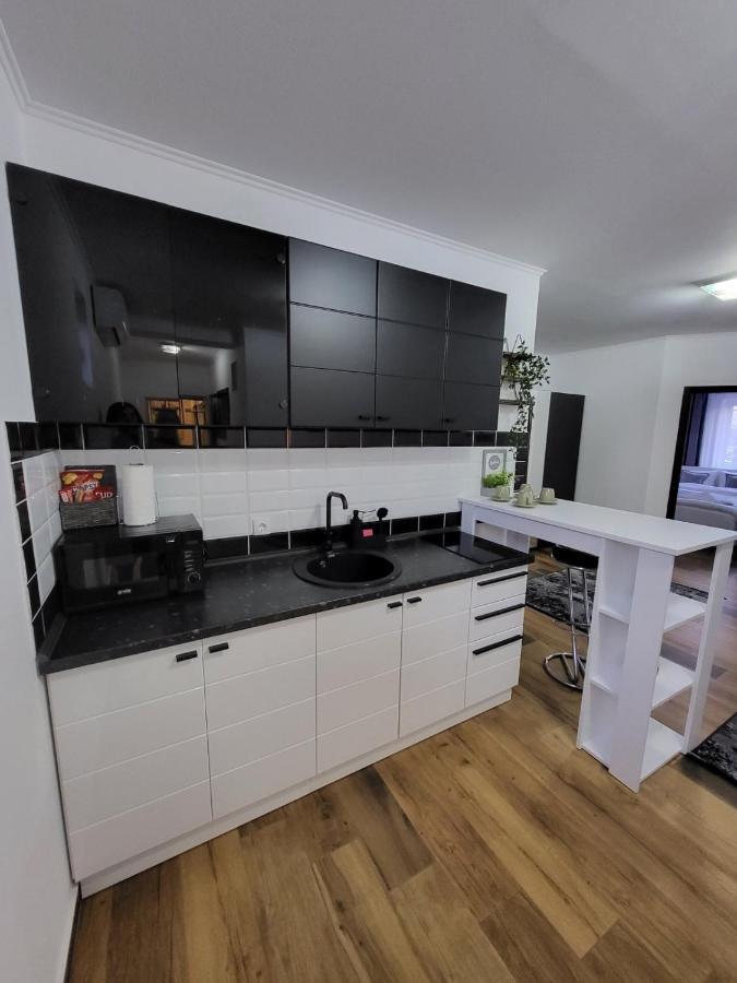 Sky Lux Apartmani Surčin エクステリア 写真